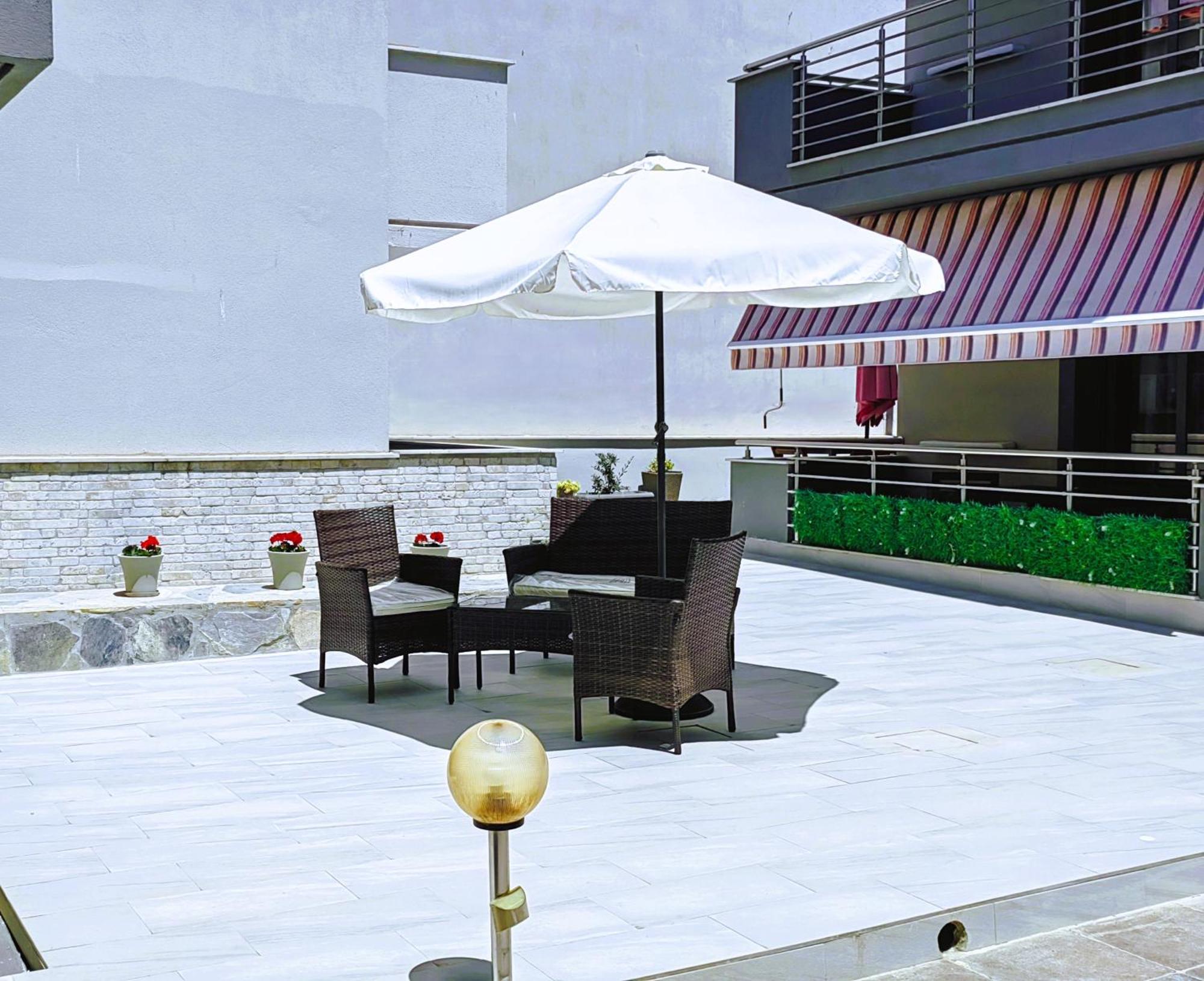 Bella Vista Apartments Keramoti Luaran gambar